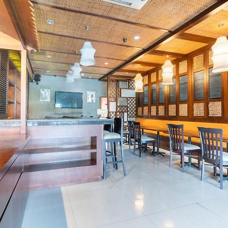 Super Oyo Flagship 91863 Metro House Hotel สุราบายา ภายนอก รูปภาพ