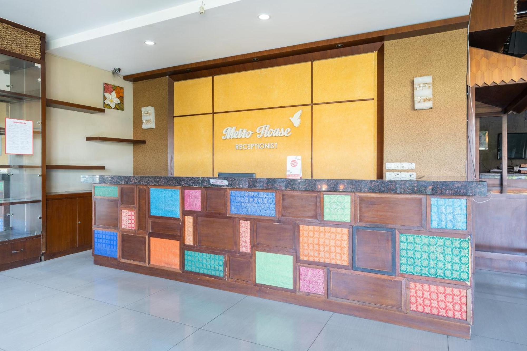 Super Oyo Flagship 91863 Metro House Hotel สุราบายา ภายนอก รูปภาพ